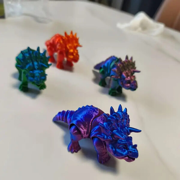Huevo de Dragón Articulado 3D Triangular y Movible Creativo